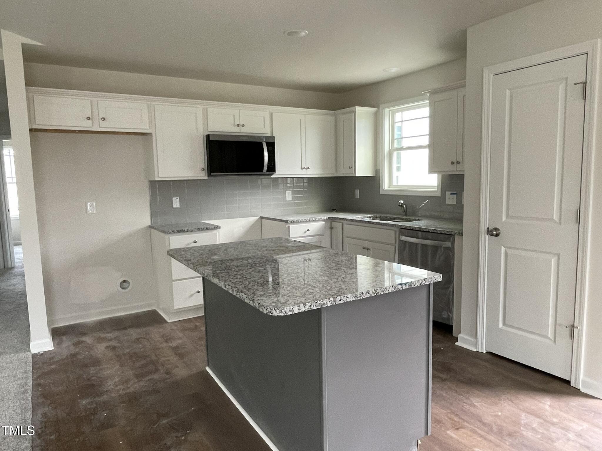 130 Tulipfield Way