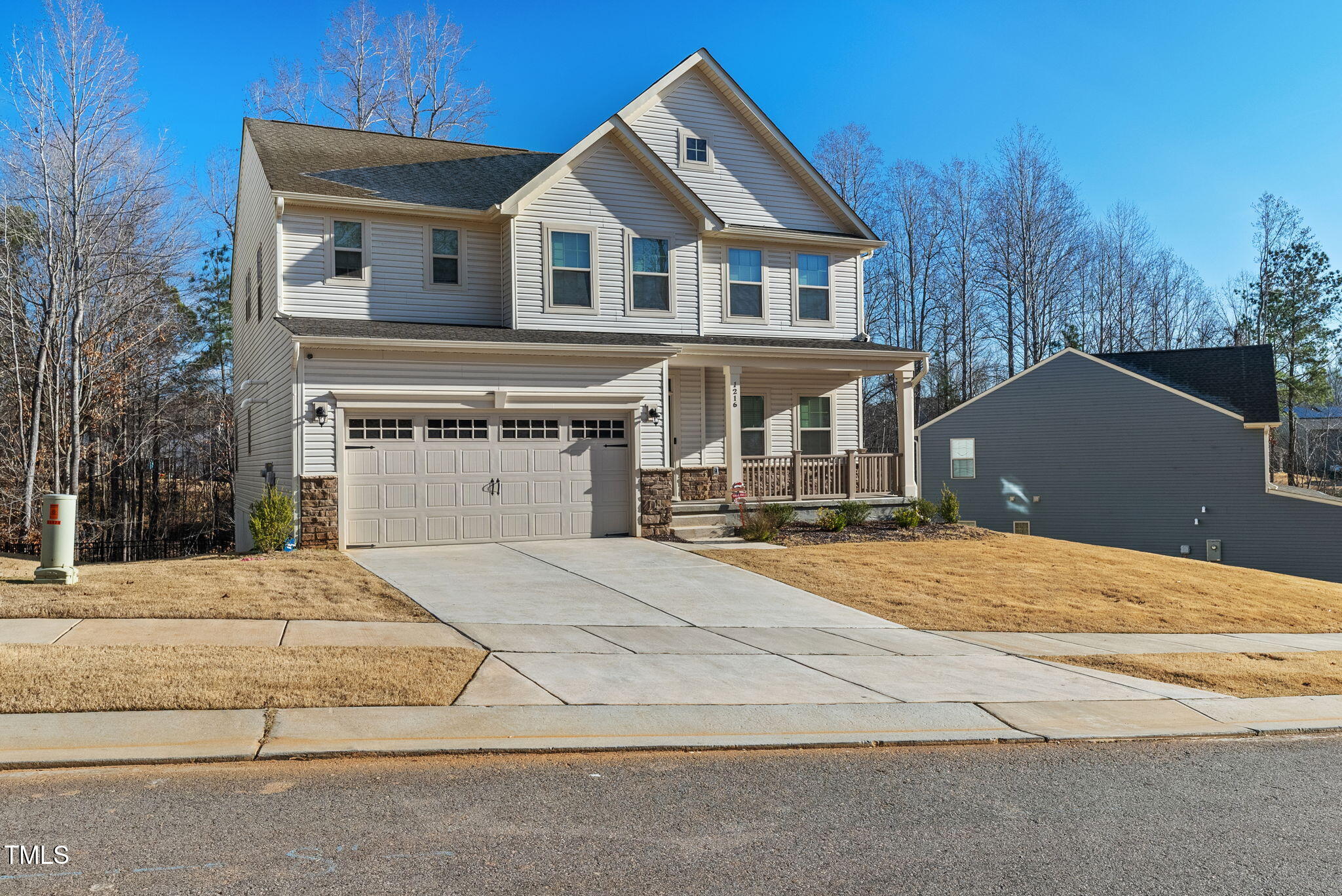 1216 Edgemoore Trail