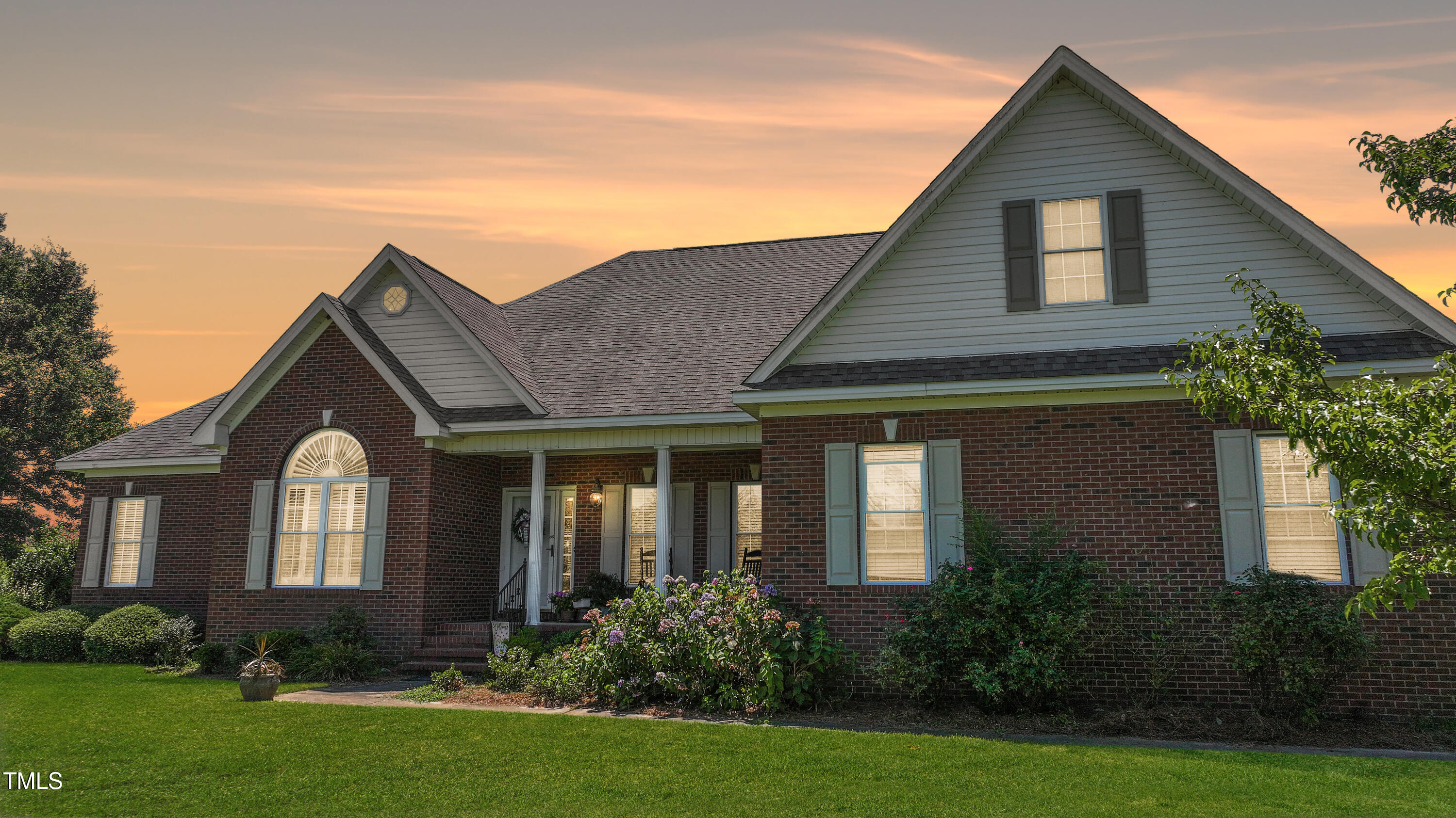 115 Hunters Walk Lane