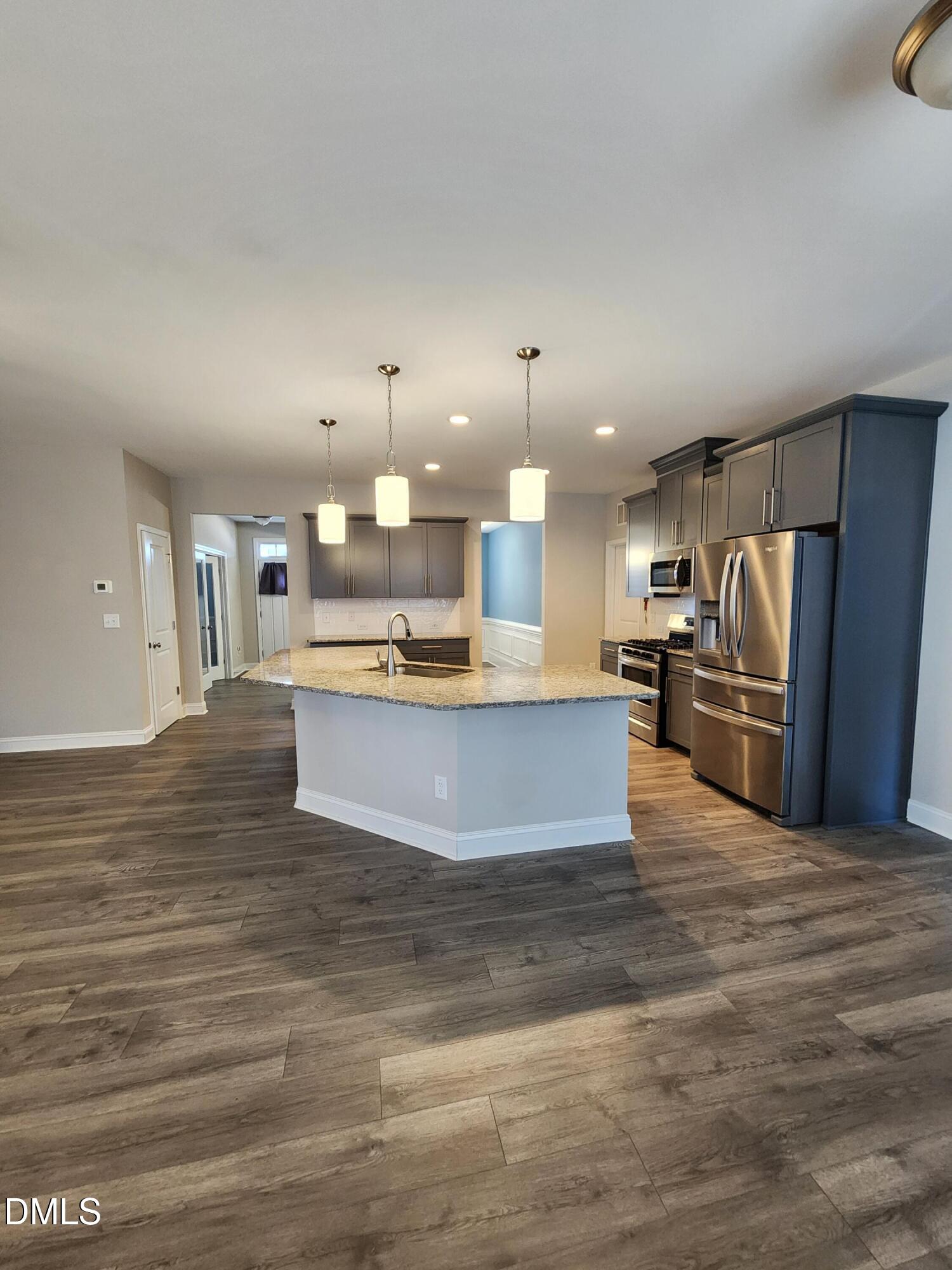 1528 Vergeland Drive