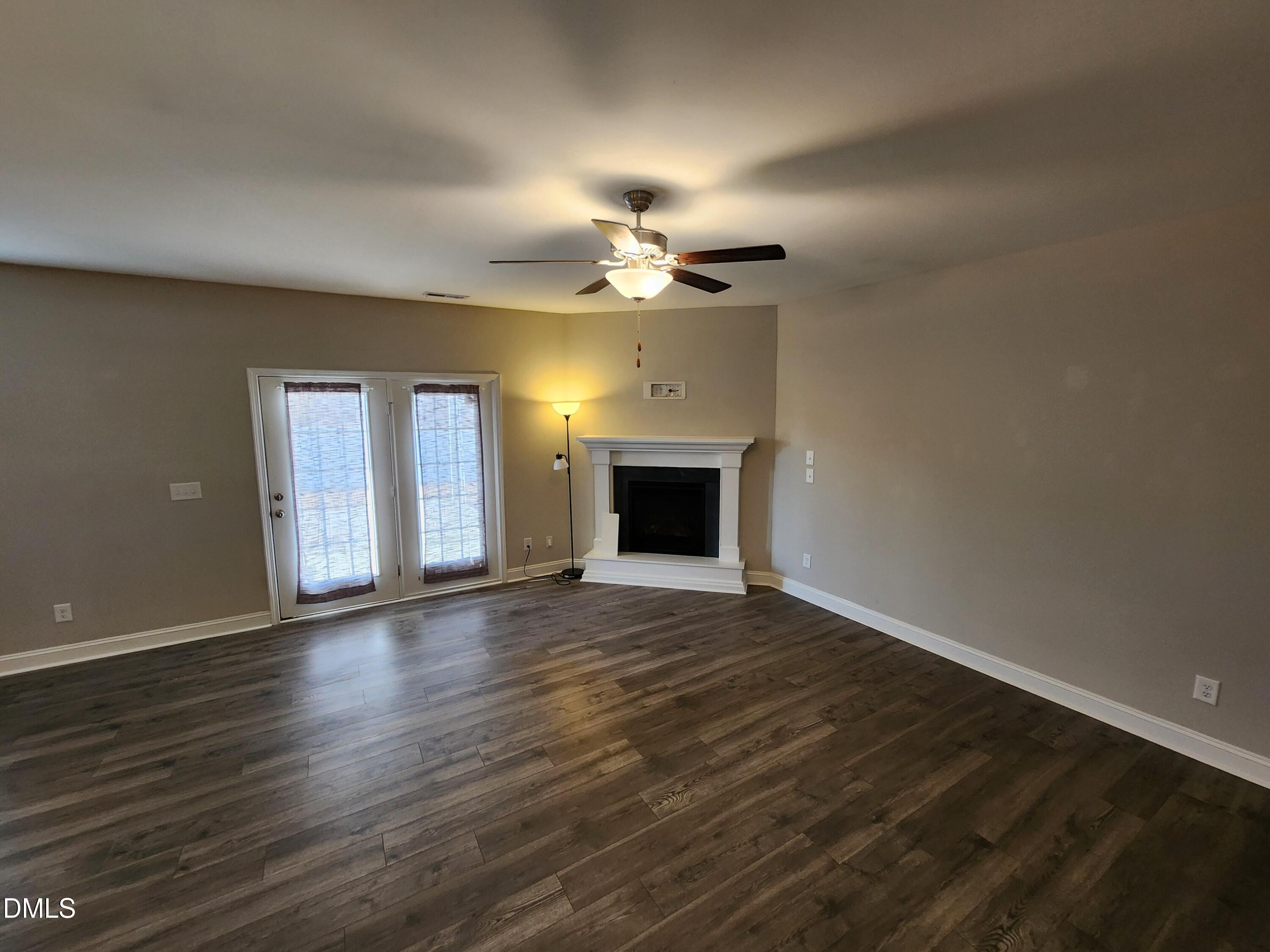 1528 Vergeland Drive