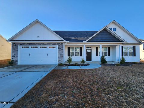 1528 Vergeland Drive Hope Mills NC 28348