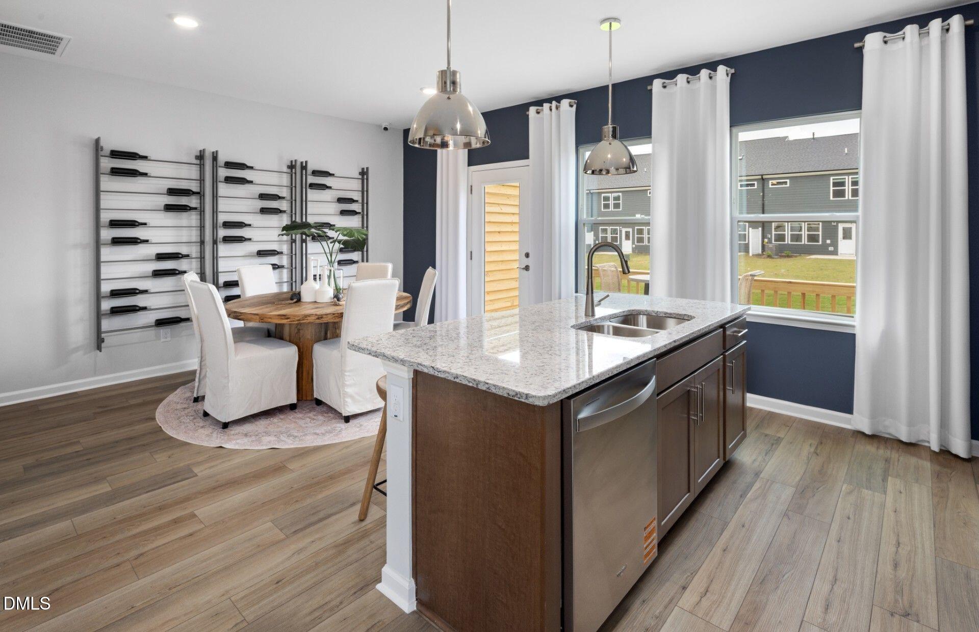1600 Tamarisk Lane