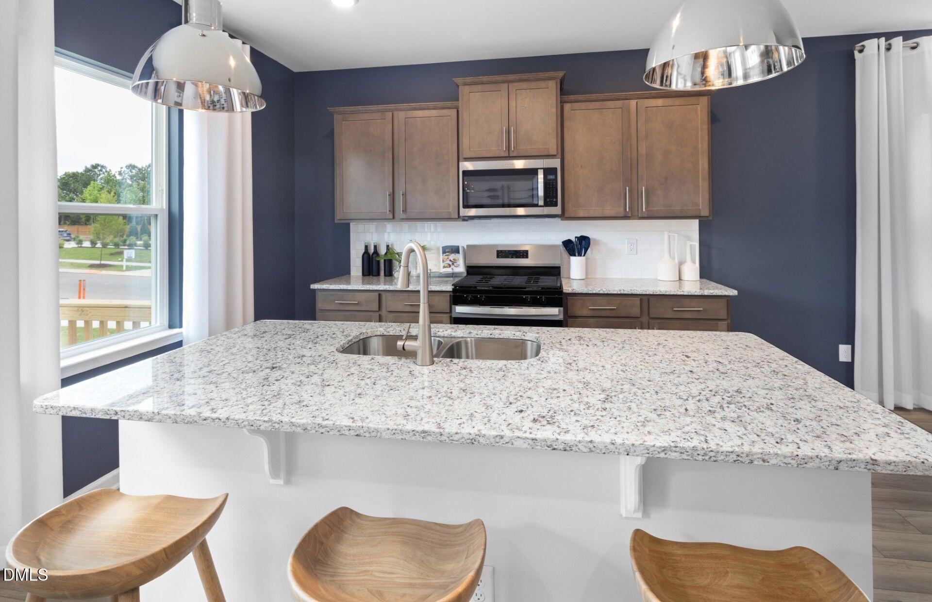 1600 Tamarisk Lane