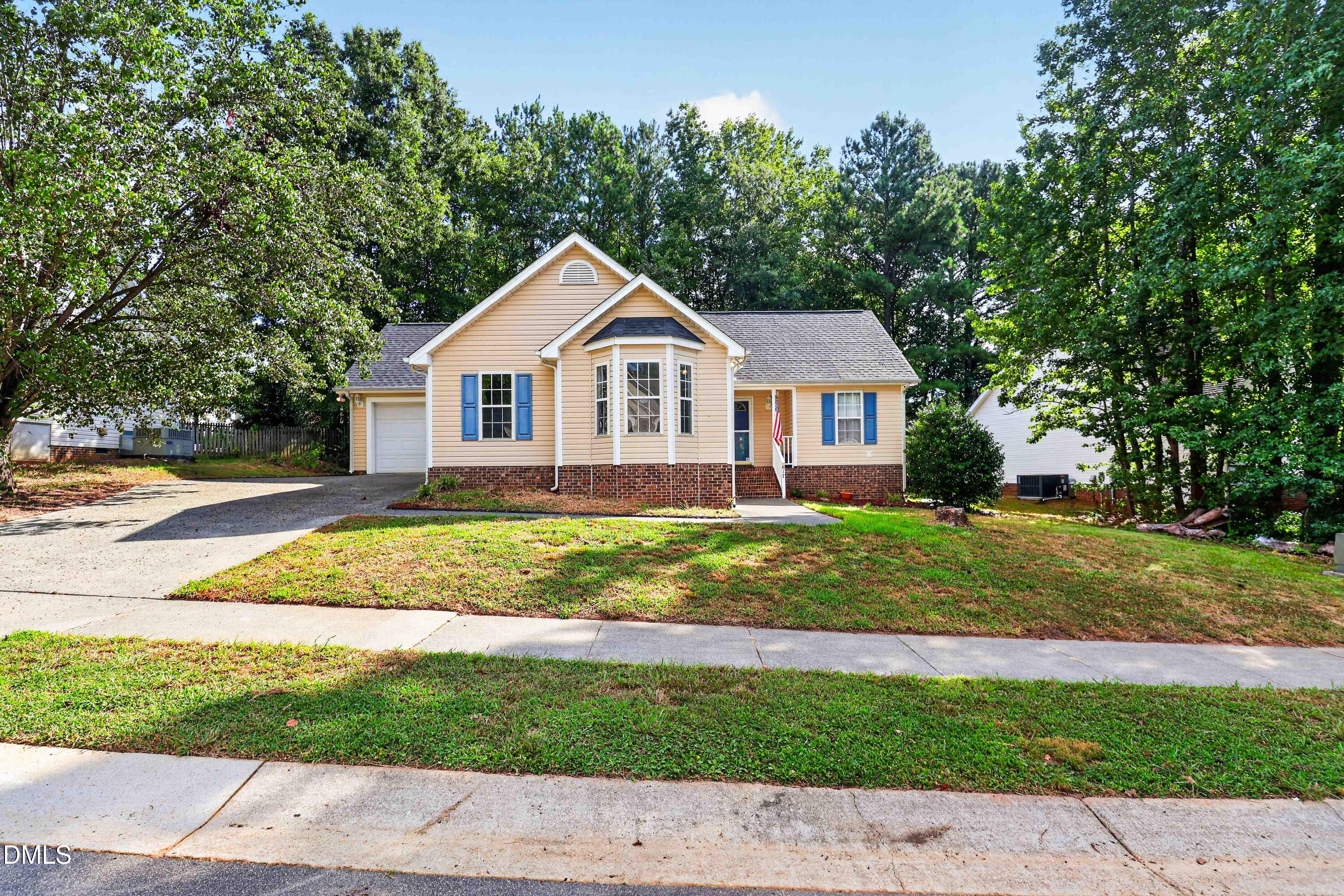 617 Groveton Trail