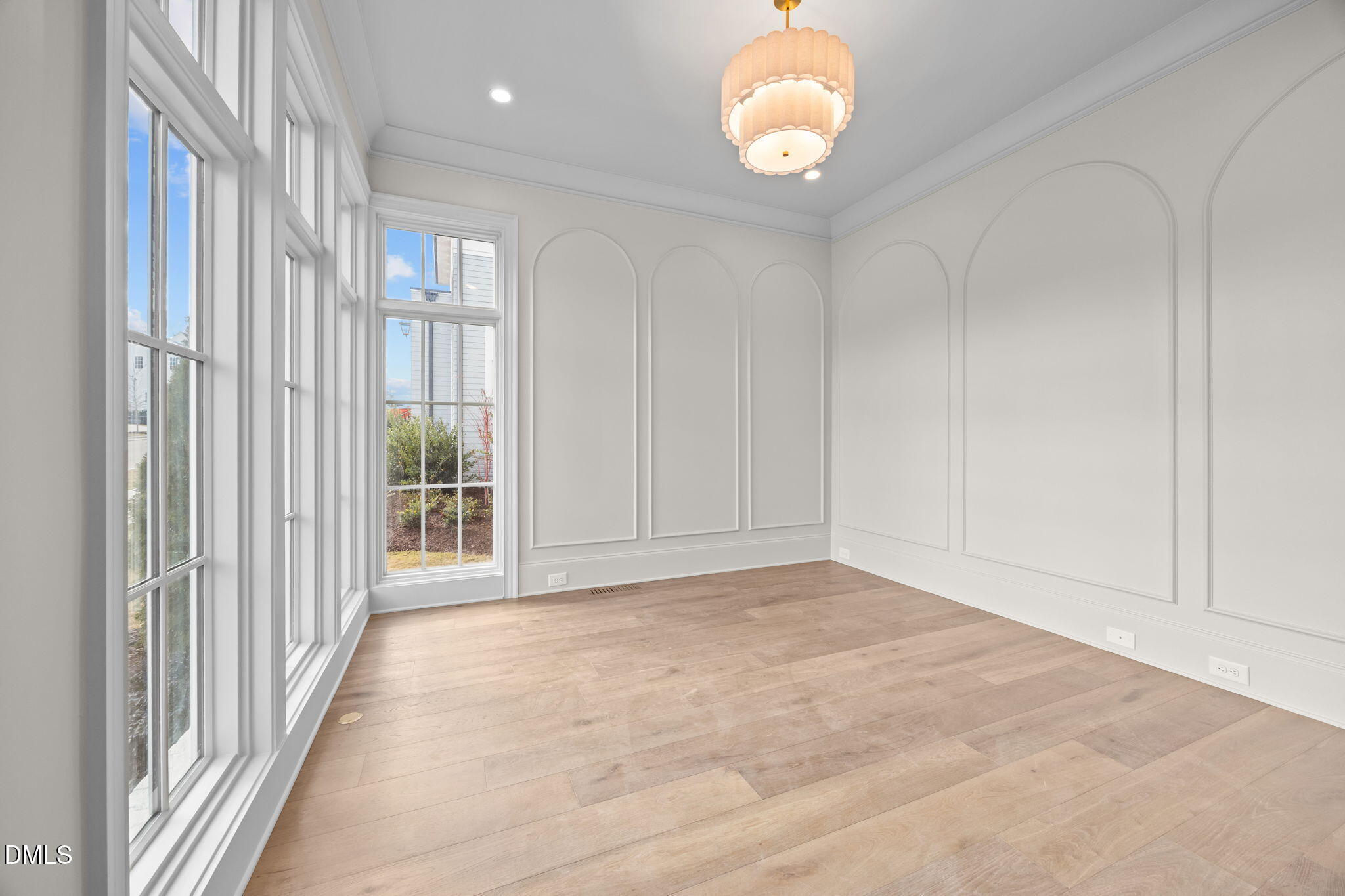 2631 Marchmont Street