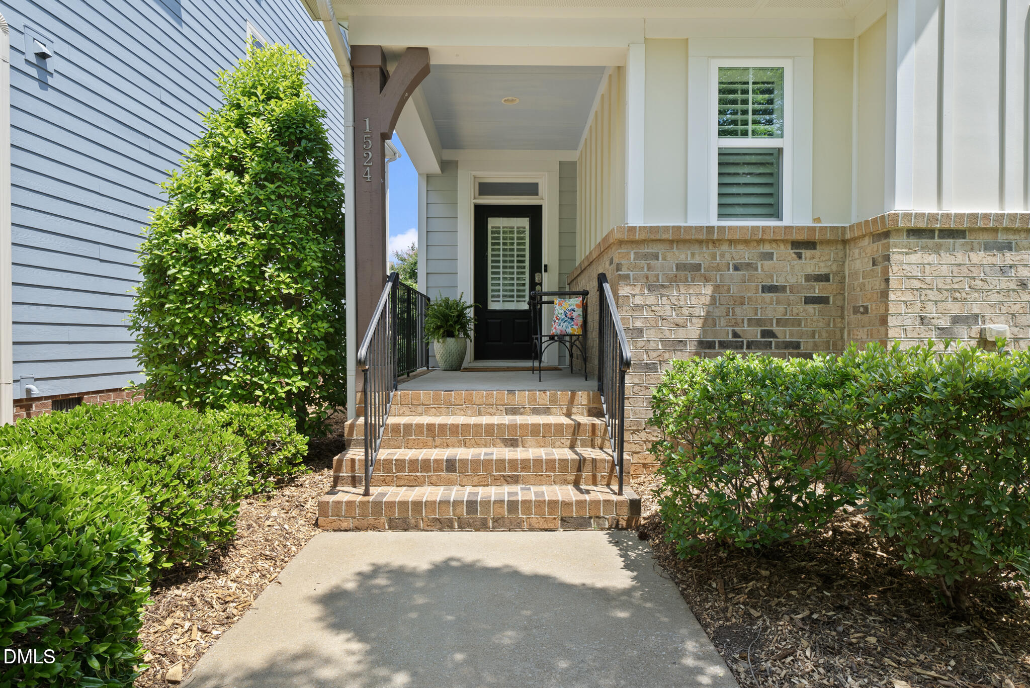 1524 Crafton Way