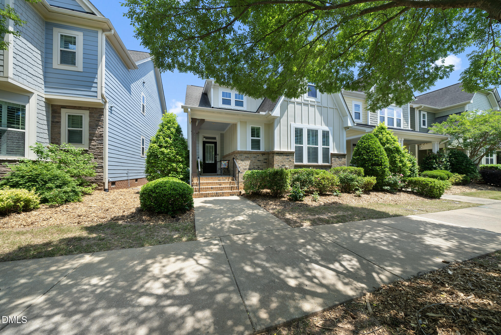 1524 Crafton Way