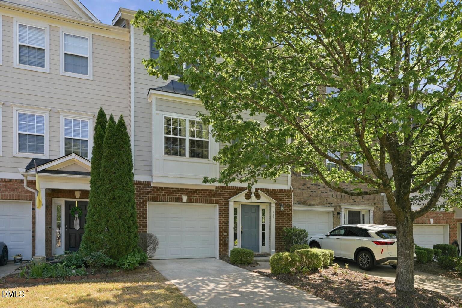 903 Straywhite Avenue