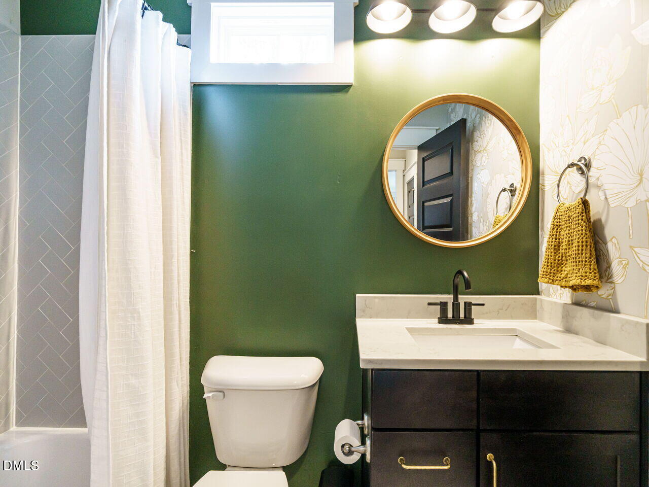 Raleigh, North Carolina 27601, United States, 4 Bedrooms Bedrooms, ,3 BathroomsBathrooms,Residential,Active,212077