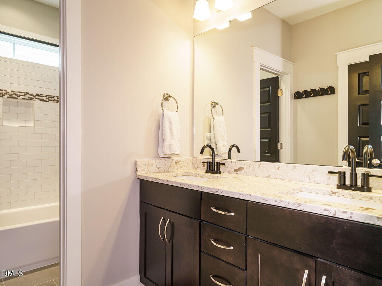 Raleigh, North Carolina 27601, United States, 4 Bedrooms Bedrooms, ,3 BathroomsBathrooms,Residential,Active,212077