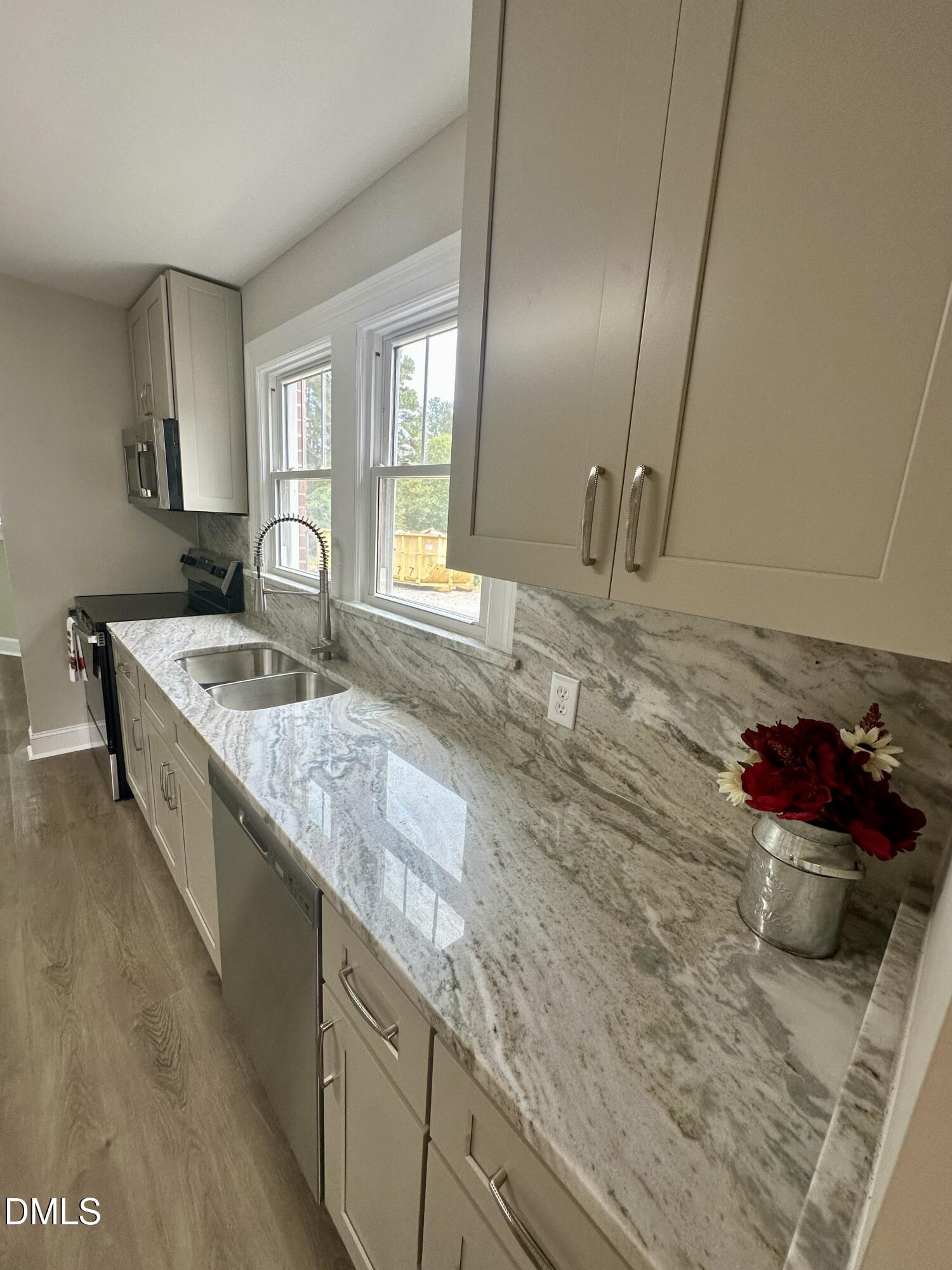 508 W Lake Road Road