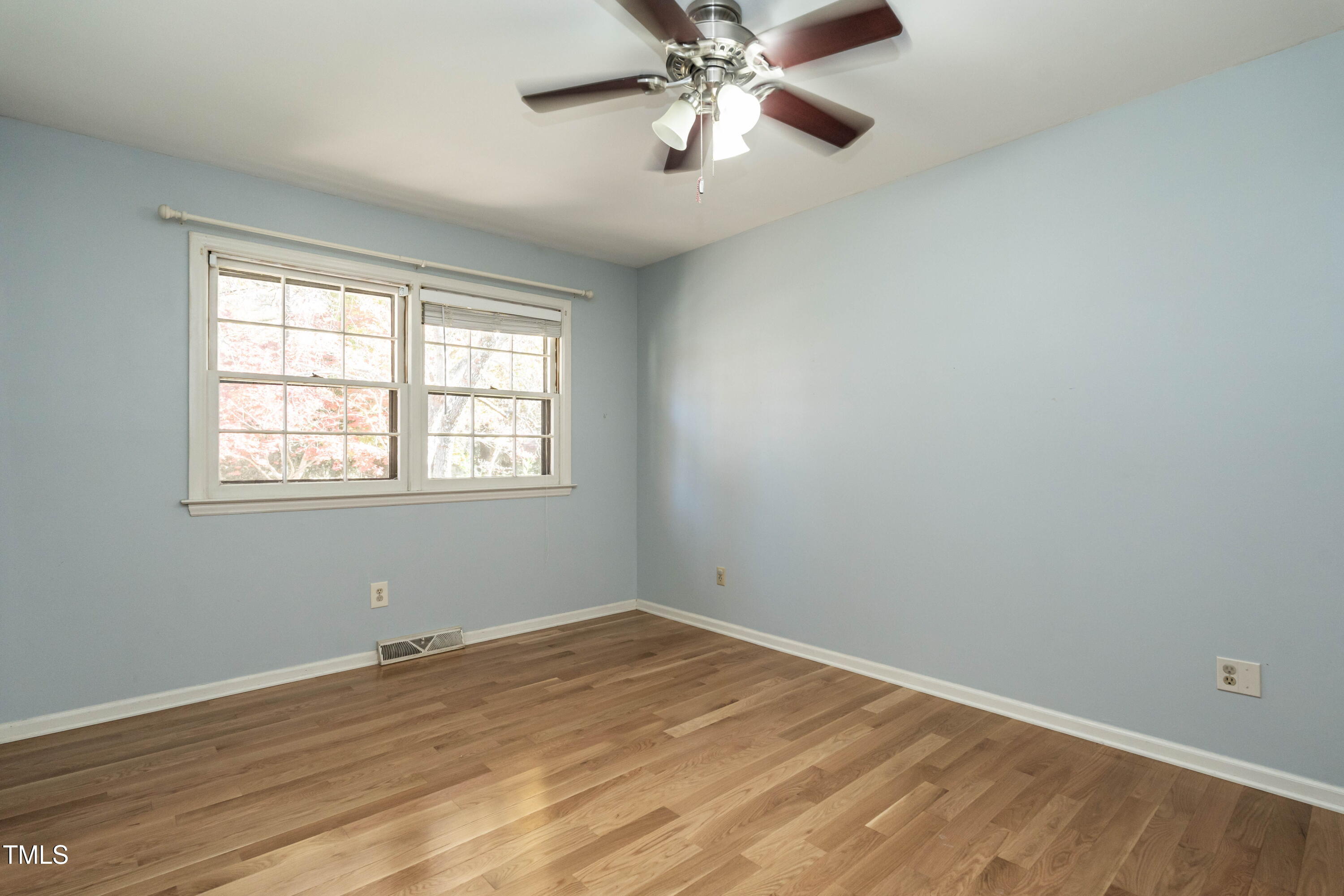 Raleigh, North Carolina 27609, United States, 3 Bedrooms Bedrooms, ,2 BathroomsBathrooms,Residential,Pending,30900