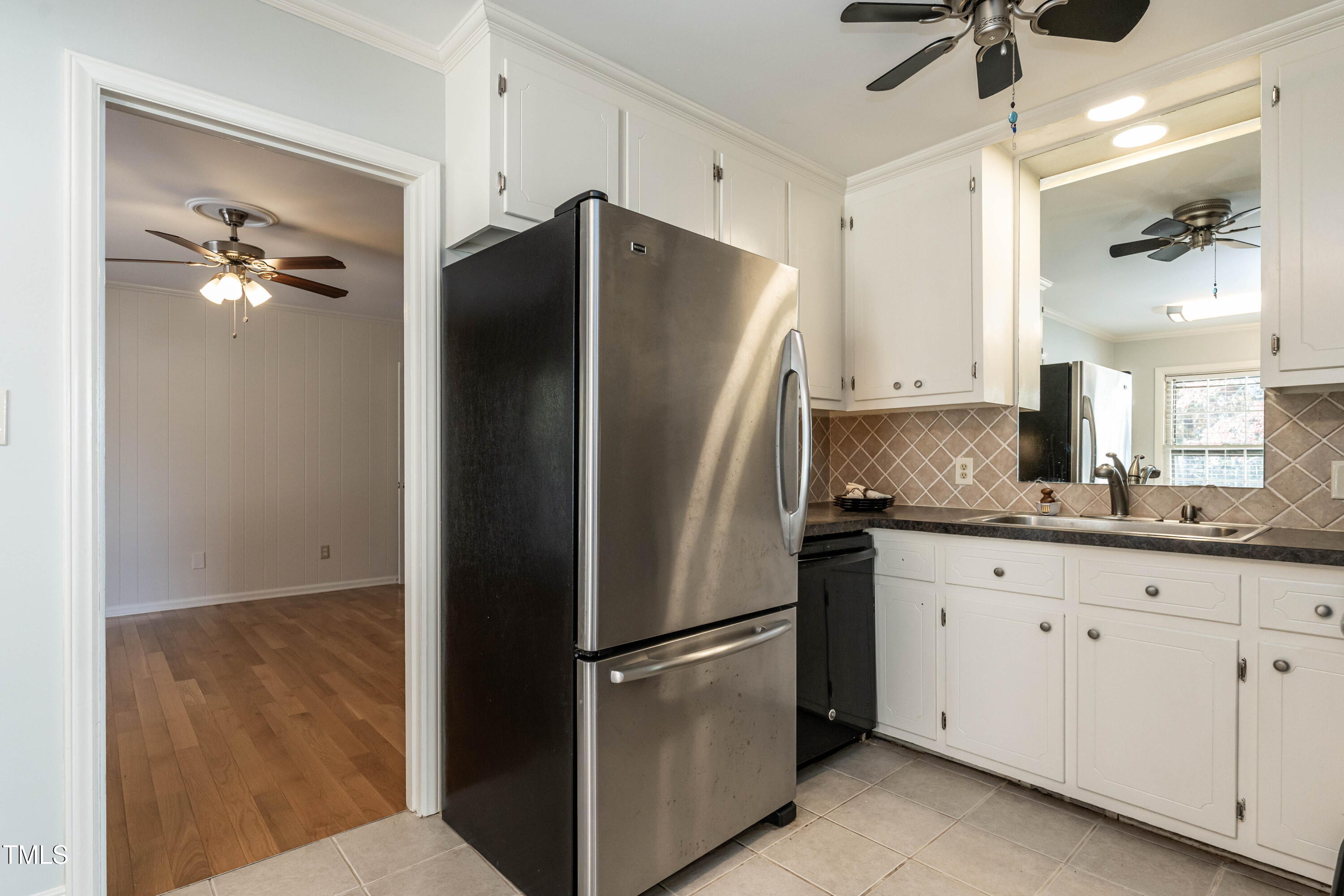 Raleigh, North Carolina 27609, United States, 3 Bedrooms Bedrooms, ,2 BathroomsBathrooms,Residential,Pending,30900