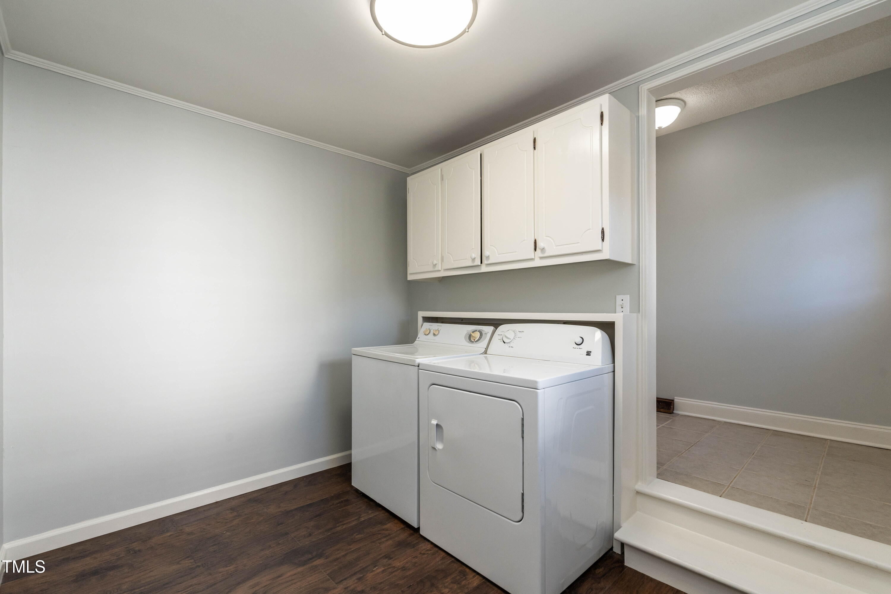 Raleigh, North Carolina 27609, United States, 3 Bedrooms Bedrooms, ,2 BathroomsBathrooms,Residential,Pending,30900