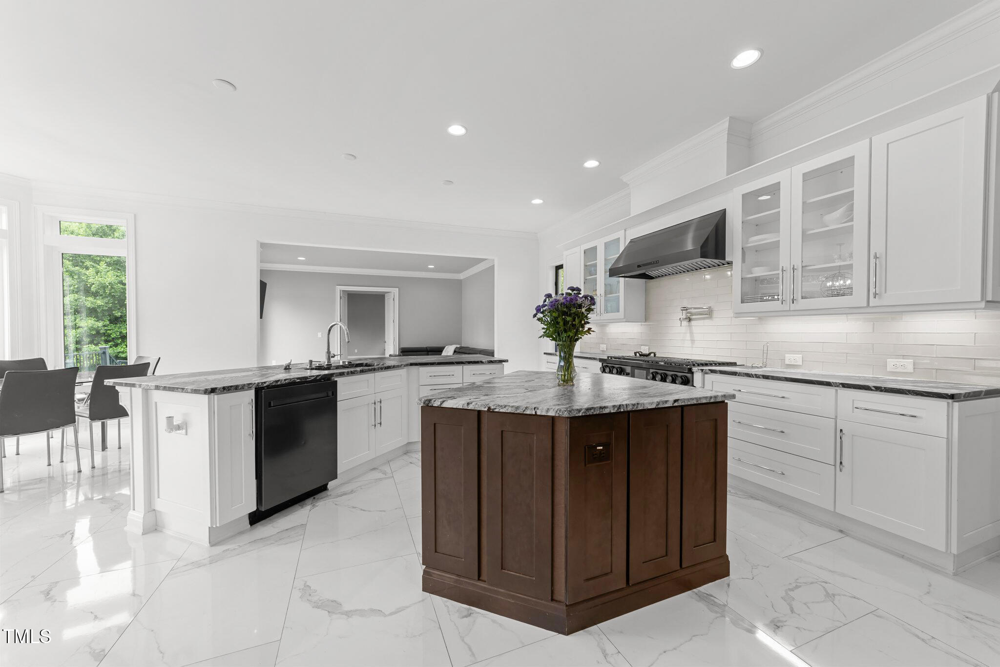 2220 Inwood Landing Court