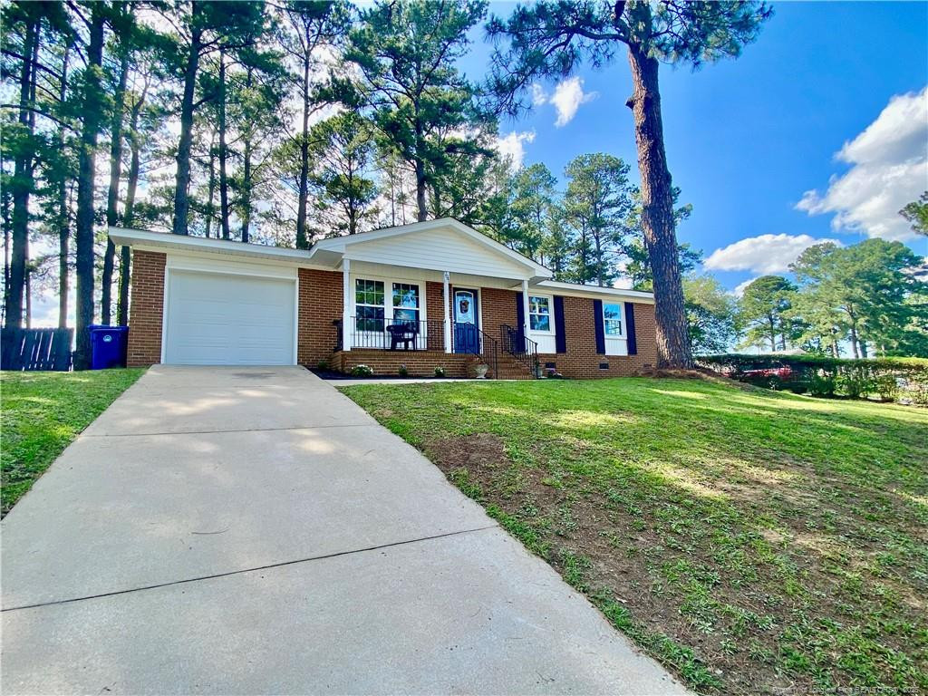 704 Edgehill Road