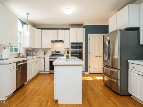 MLS: 10093741