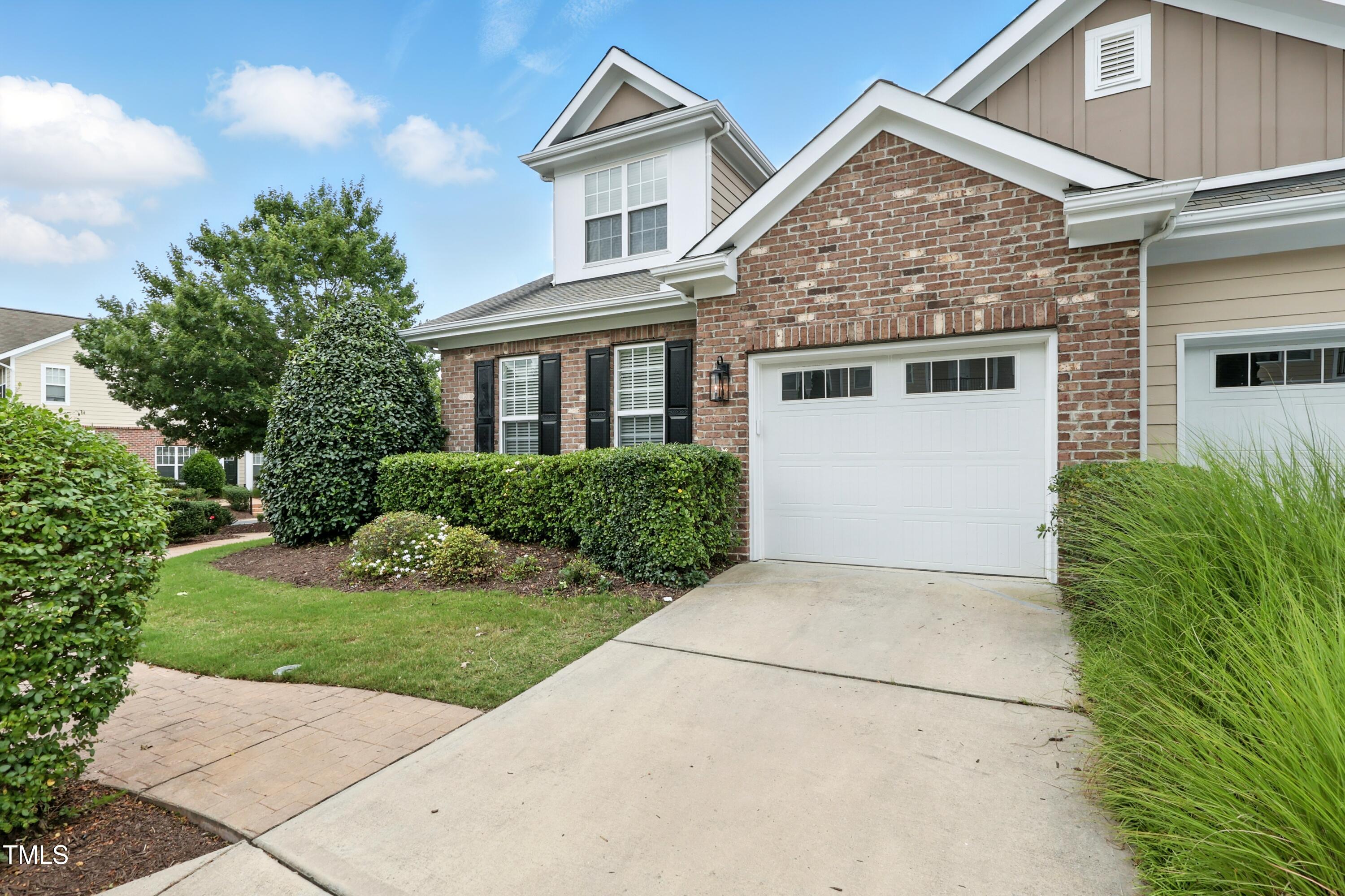 9201 Wooden Road
