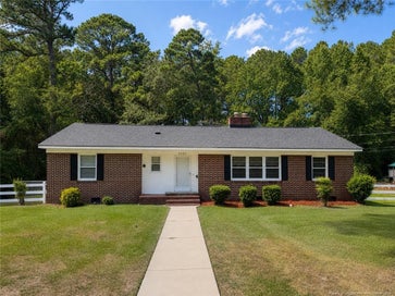 2903 N Kenan Avenue Lumberton NC 28358