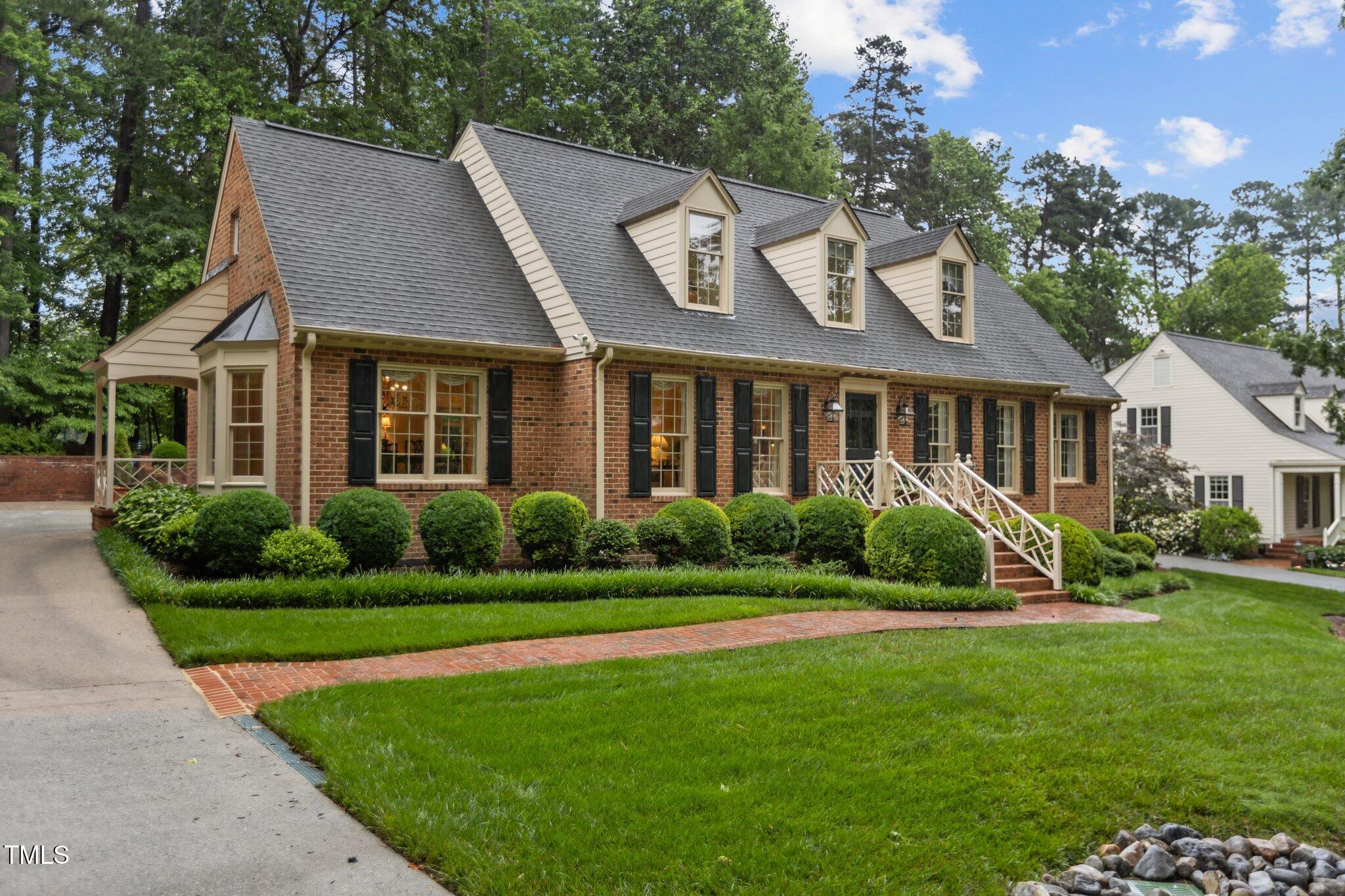 3919 Wentworth Drive