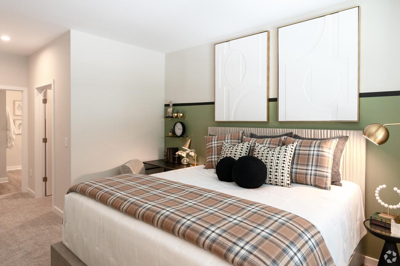 Cary, North Carolina 27519, United States, 2 Bedrooms Bedrooms, ,2 BathroomsBathrooms,Residential,Active,37182