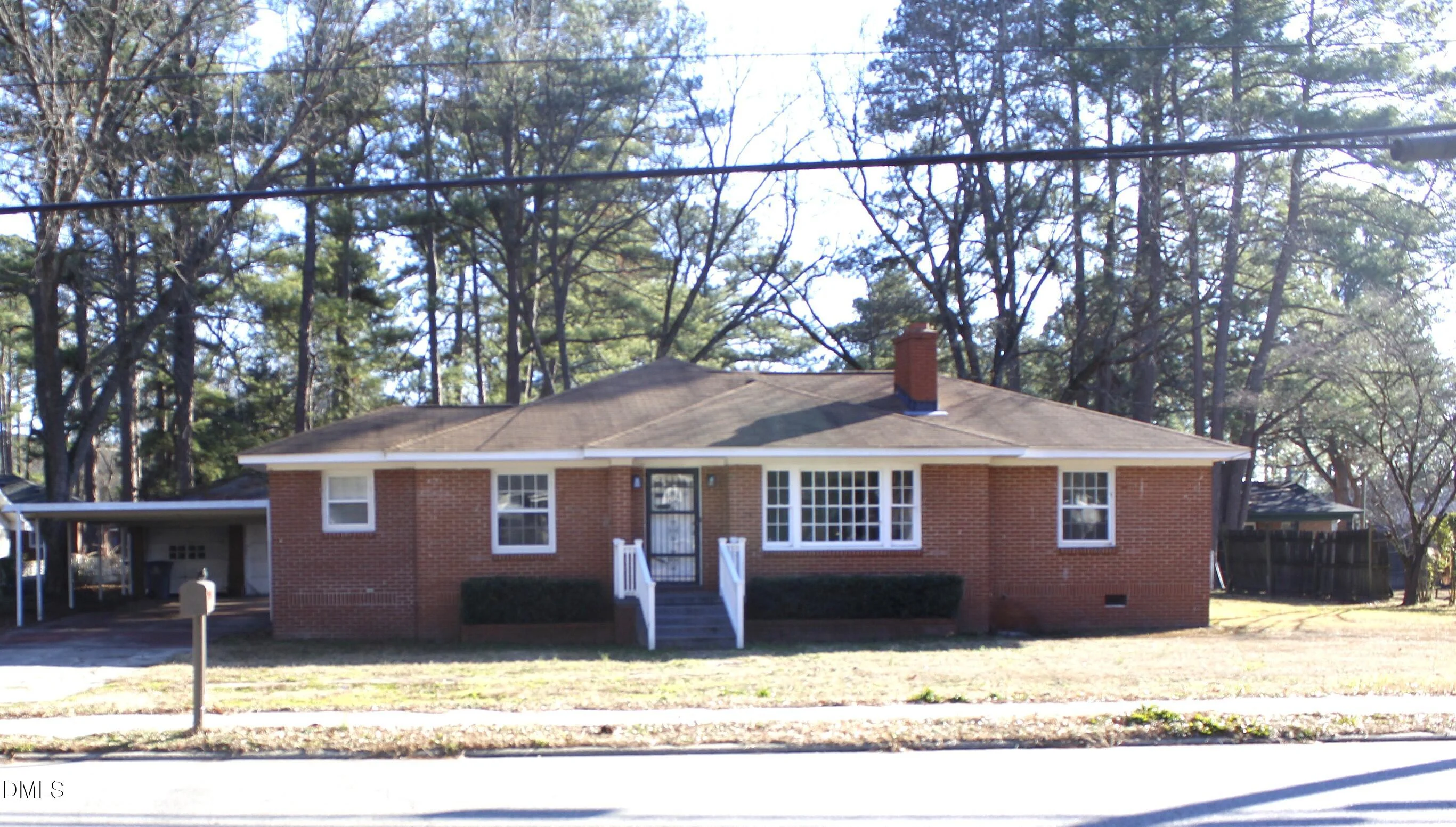 907 Leggett Road