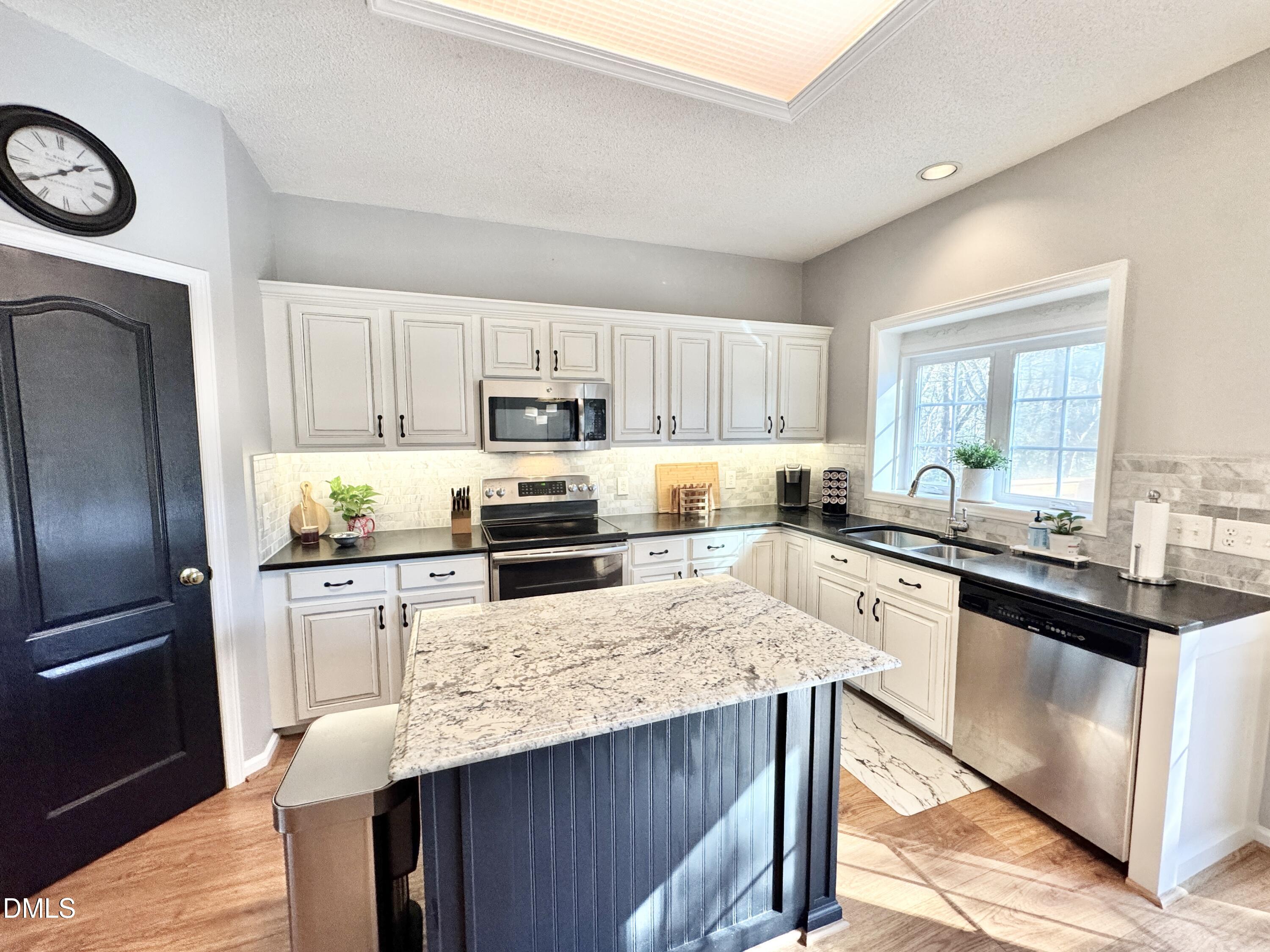 112 Hidden Rock Court