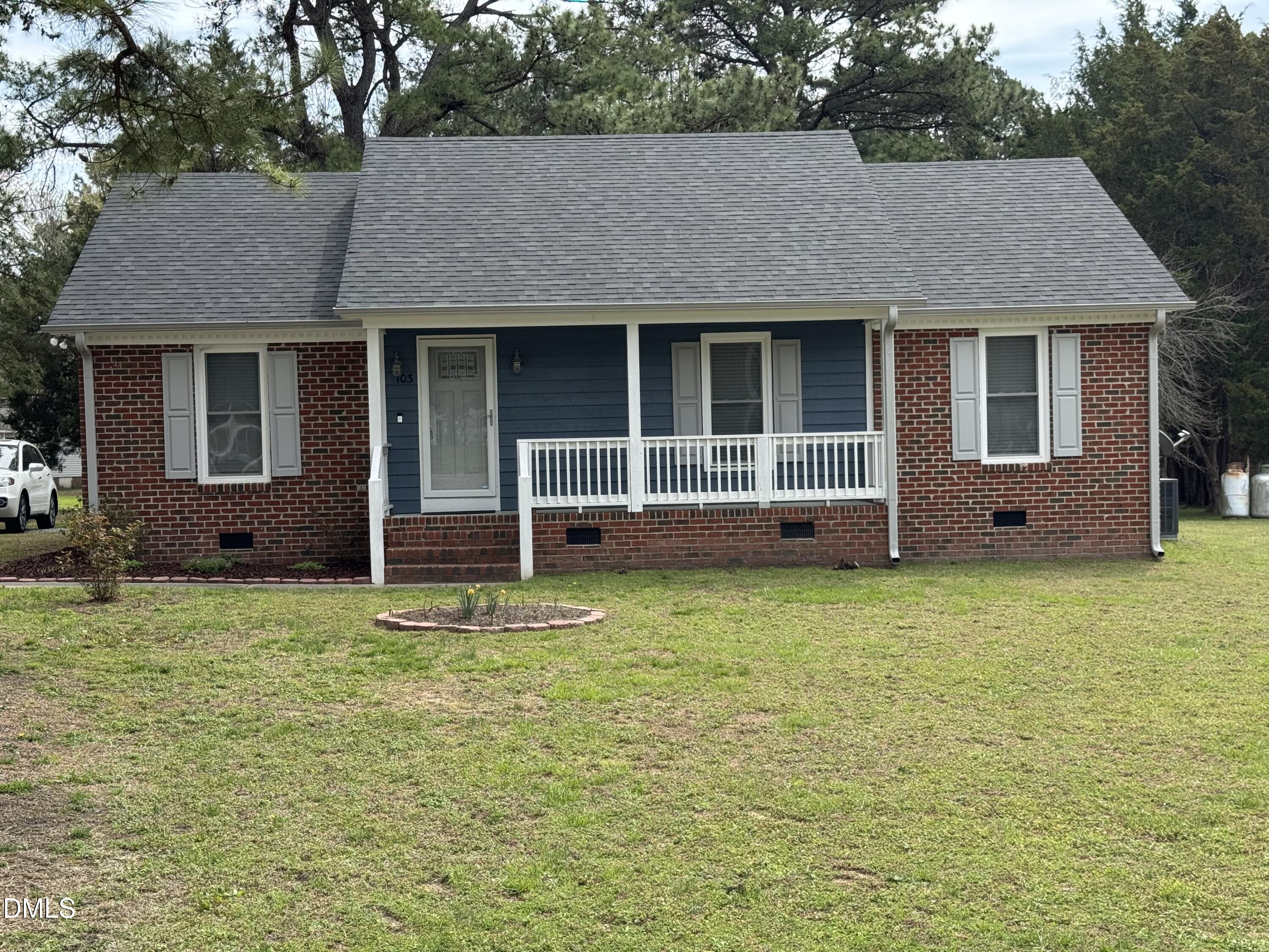 103 Crestwater Court