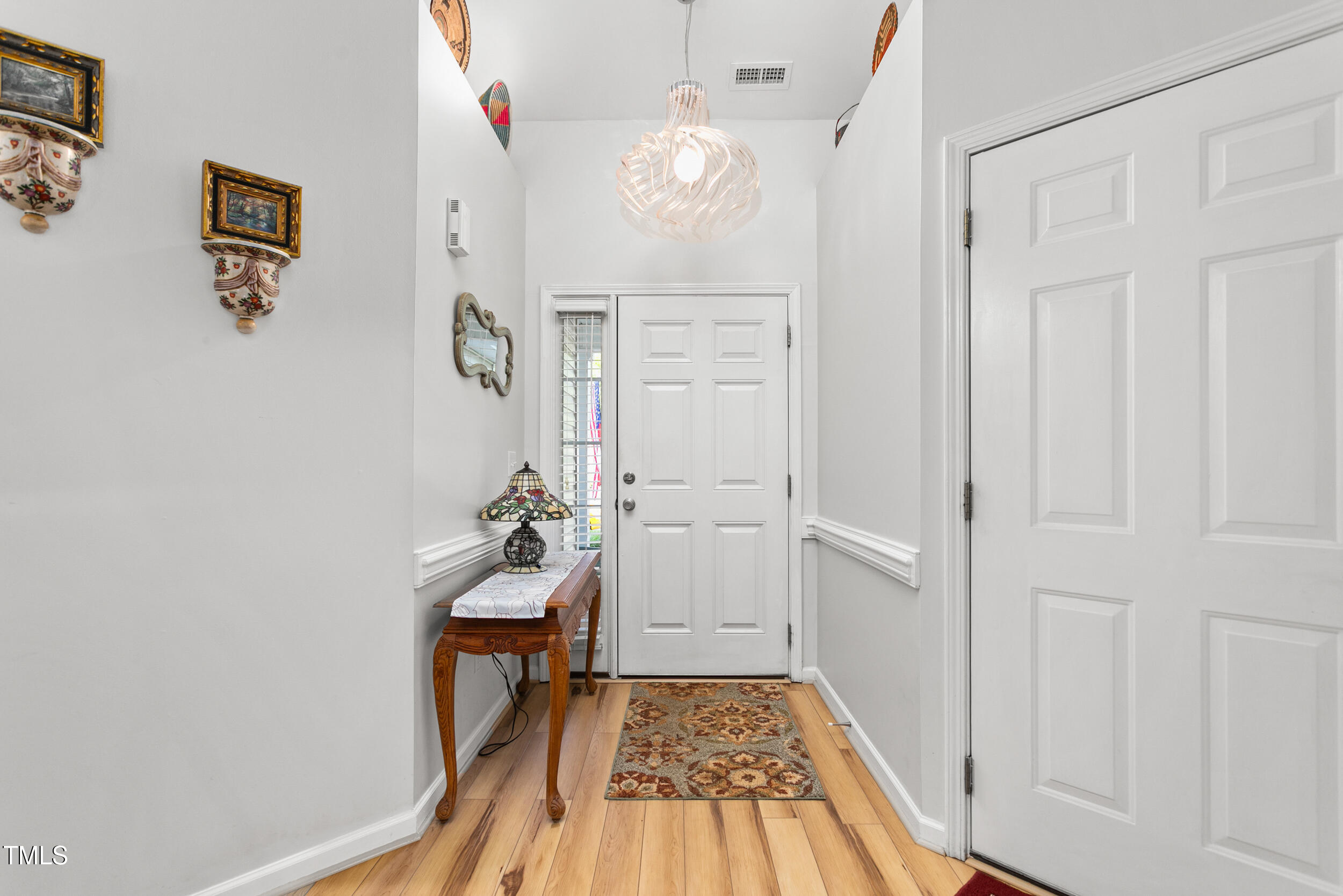 703 Walnut Crossing Drive