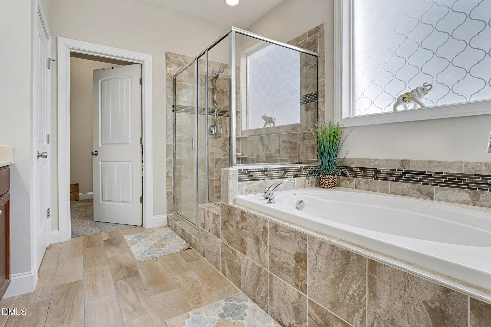 5509 Weathered Rock Court