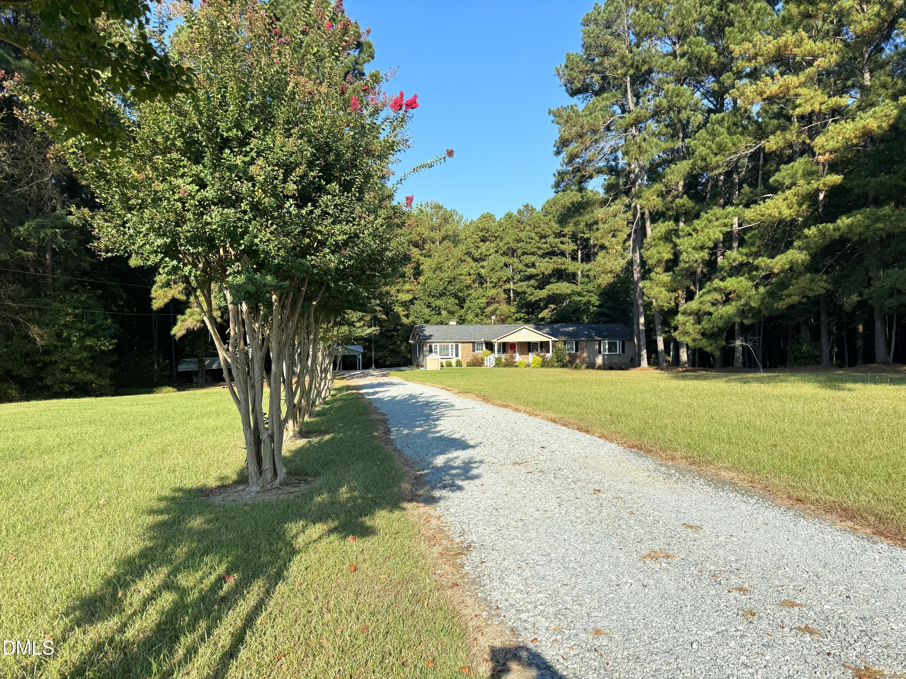 2805 Redwood Road