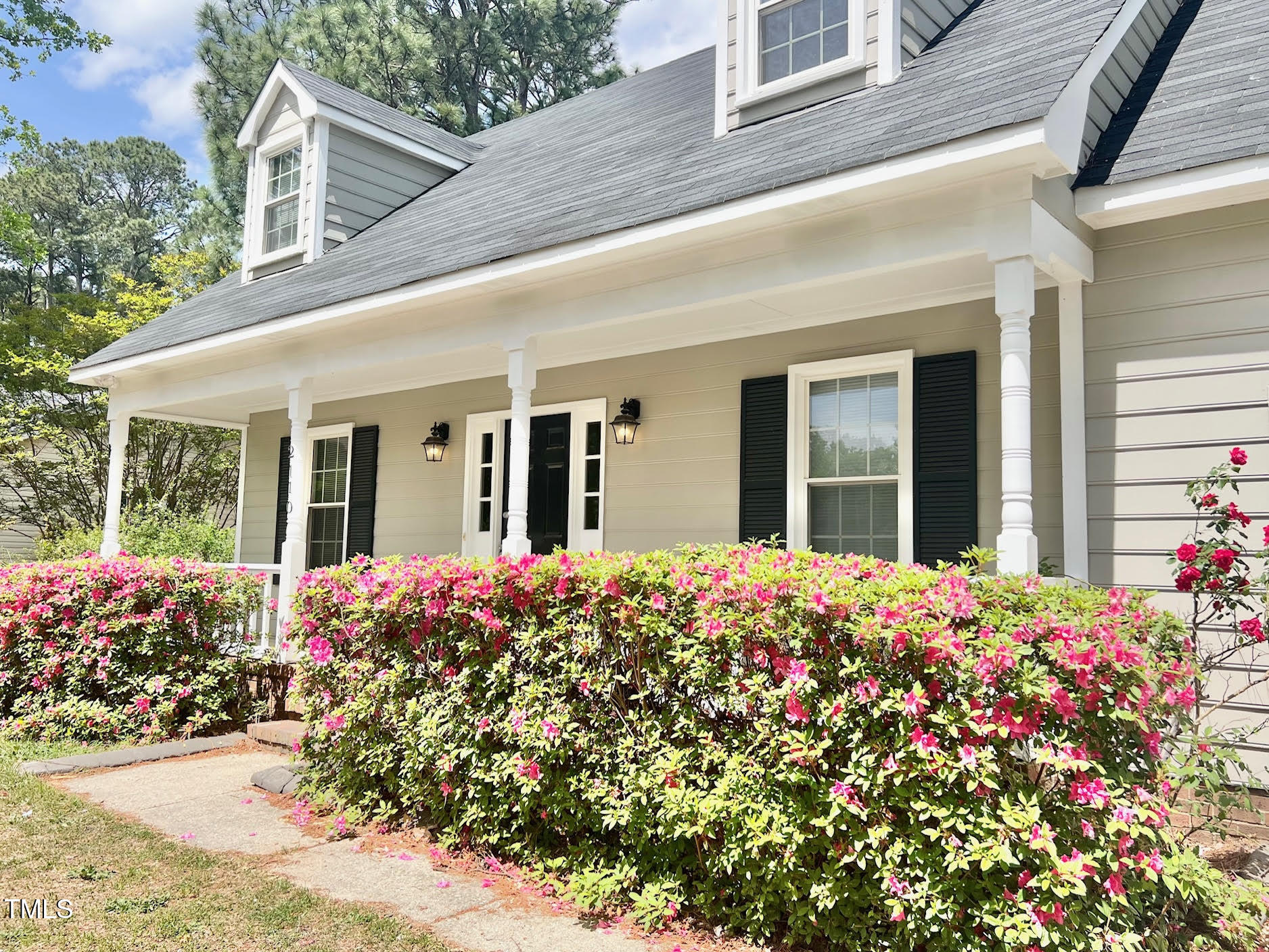 2110 Lakeridge Drive