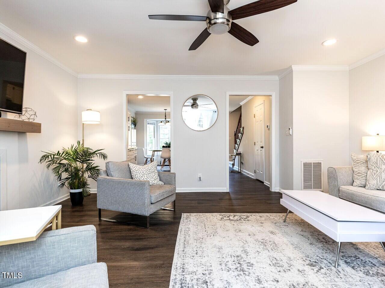 5622 Darrow Drive