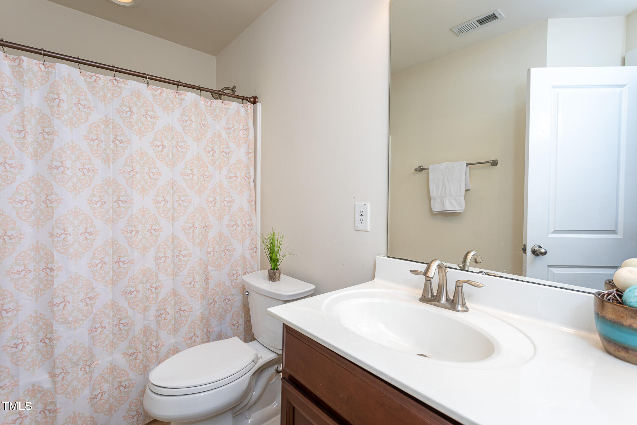 Raleigh, North Carolina 27617, United States, 3 Bedrooms Bedrooms, ,3 BathroomsBathrooms,Residential,Pending,11978