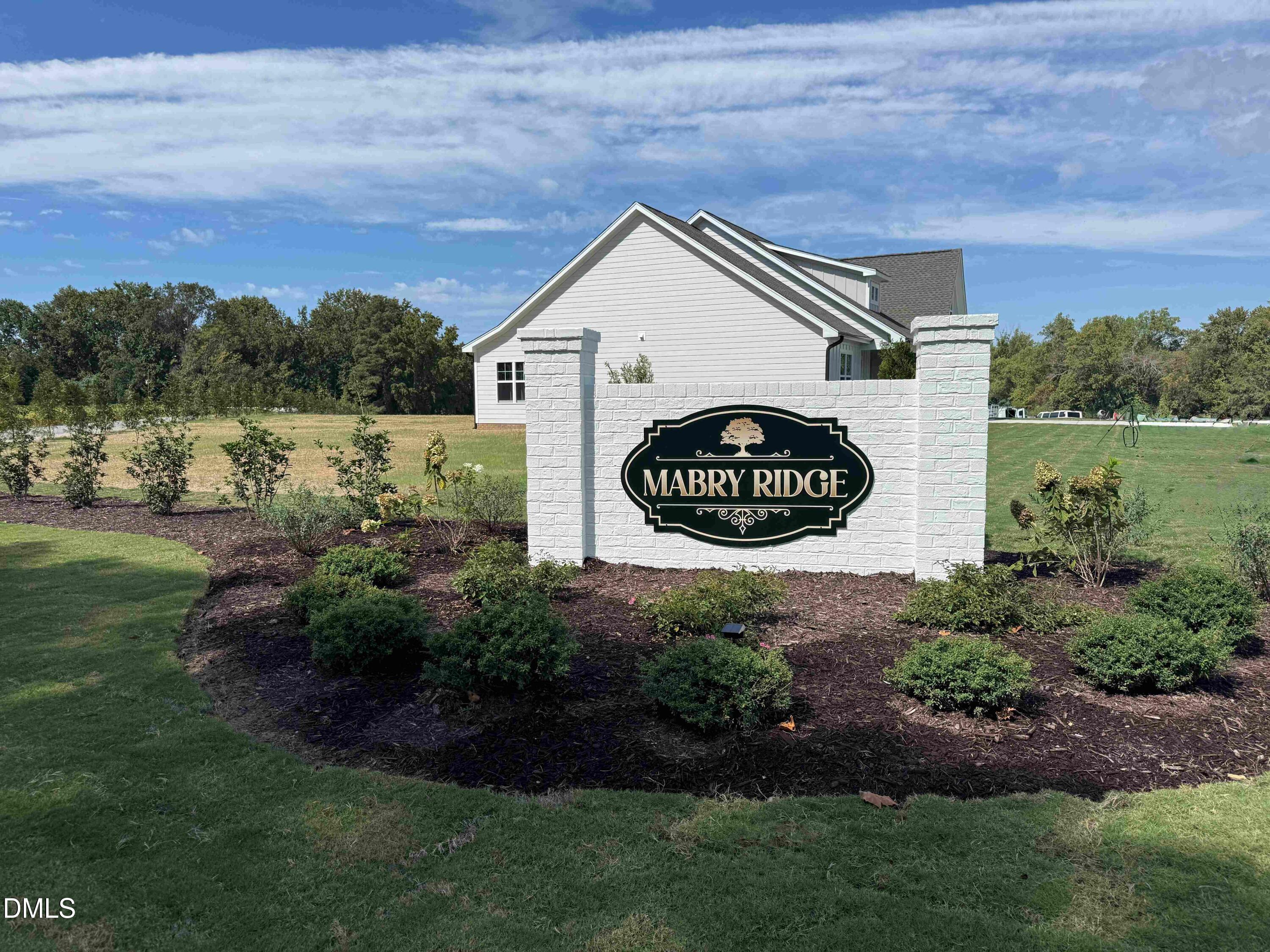 87 Croatoke Court