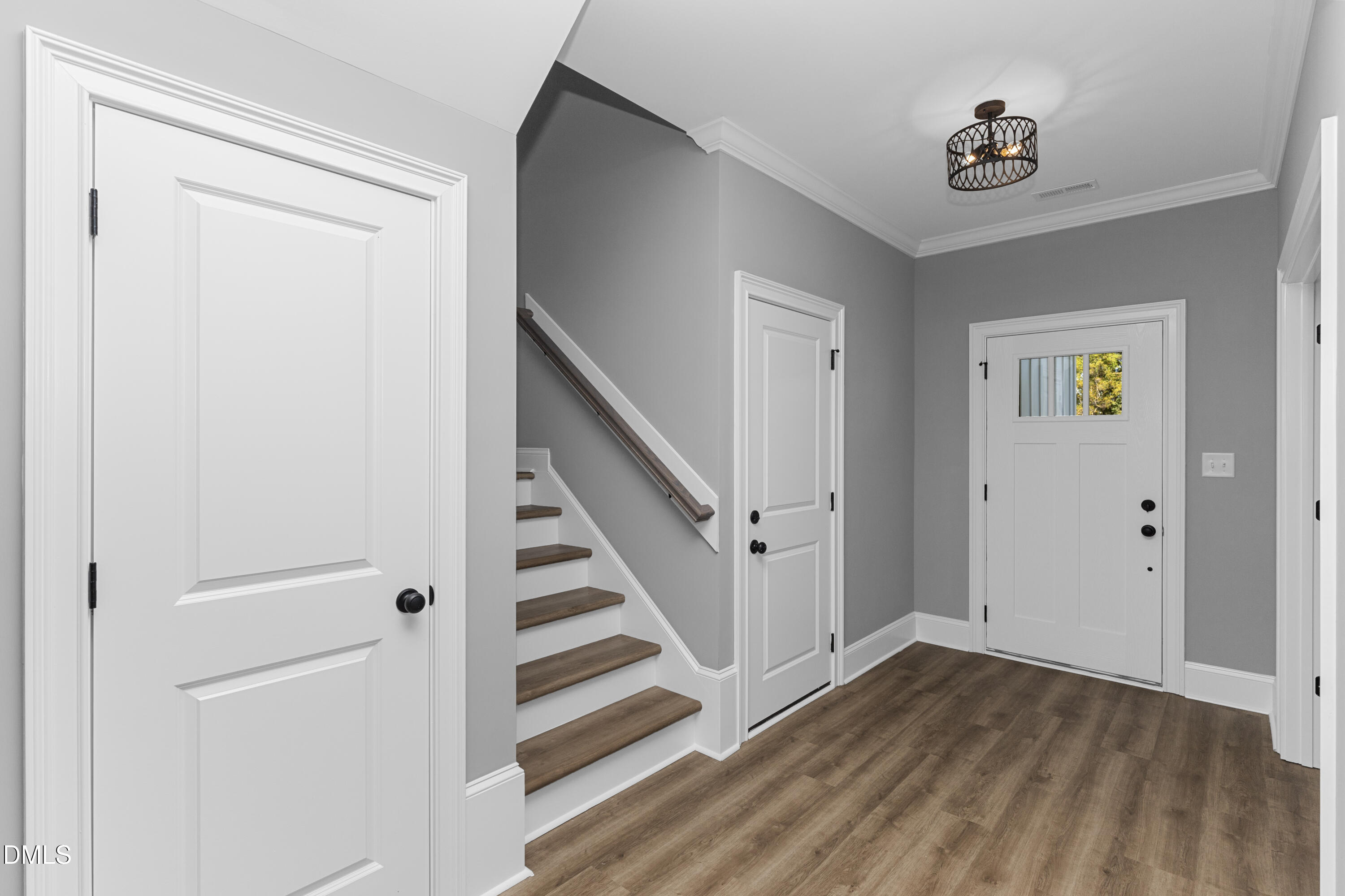 87 Croatoke Court