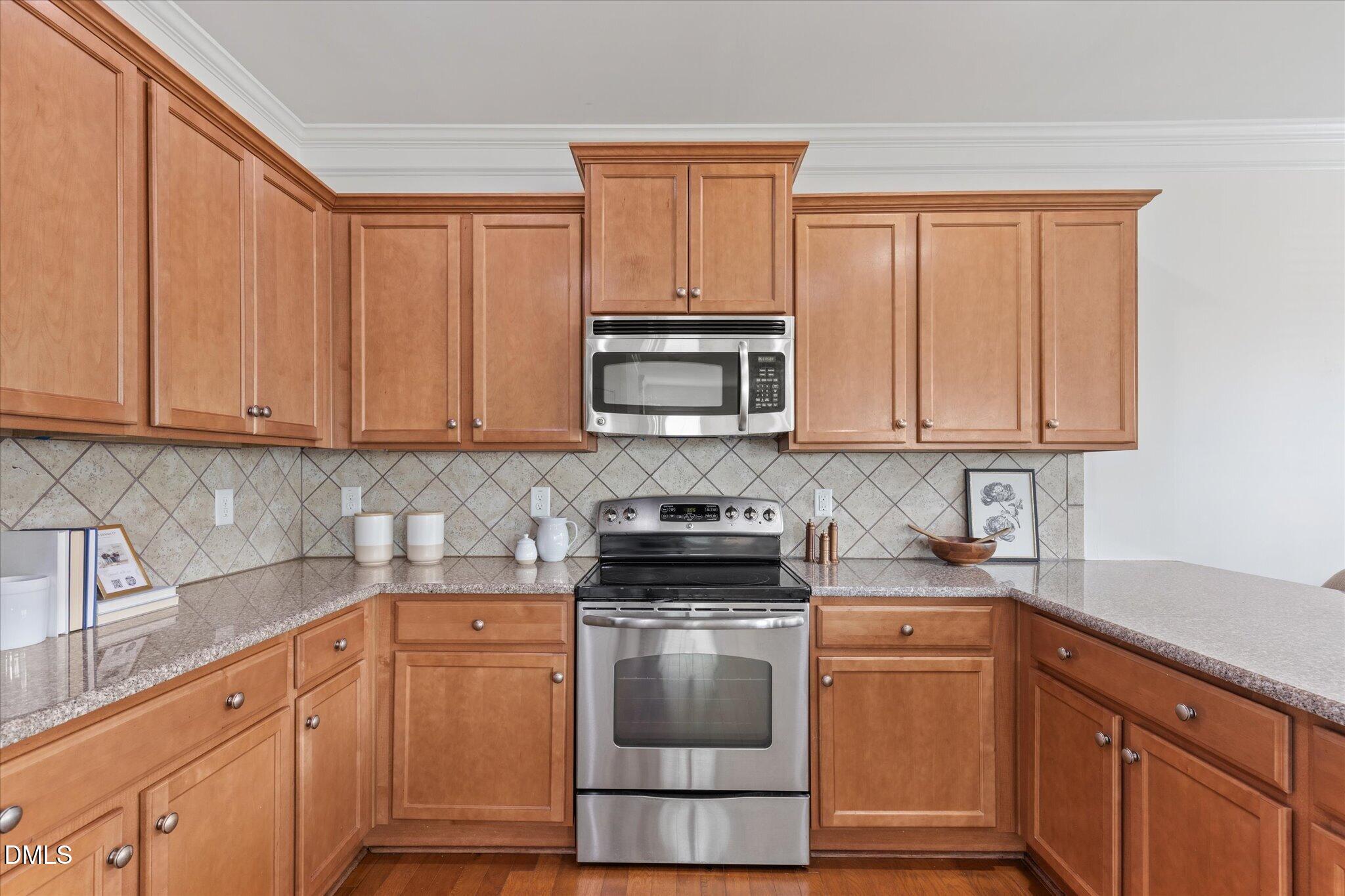 7633 Mapleshire Drive