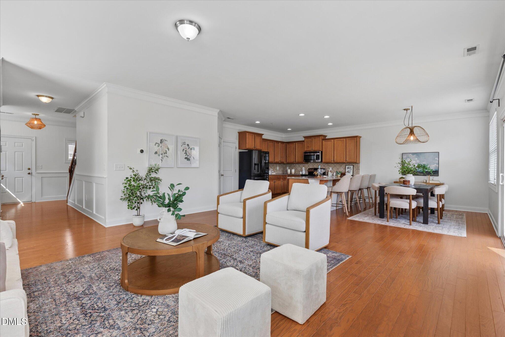 7633 Mapleshire Drive