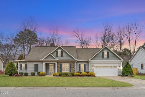 929 E Ivy Valley Drive Fuquay Varina NC 27526