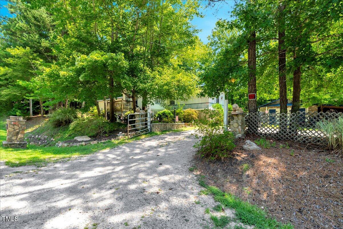 816 Lickskillet Road