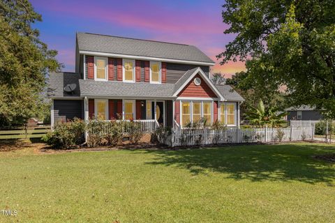 823 Shadow Lake Drive Willow Springs NC 27592