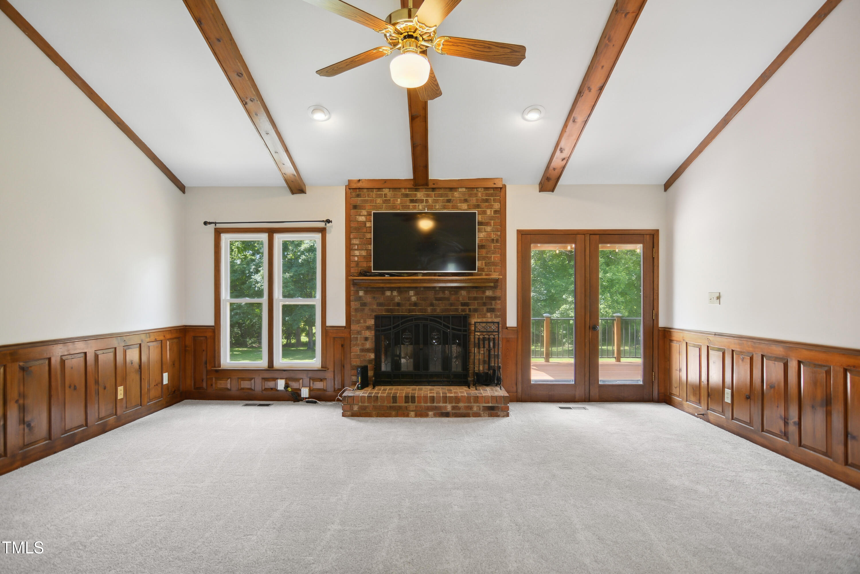 8509 Ashwood Drive