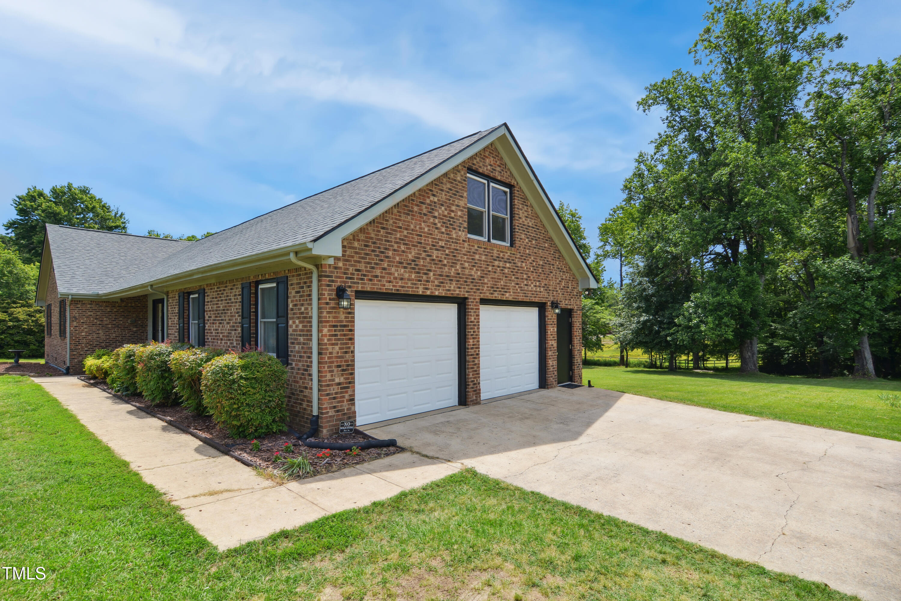 8509 Ashwood Drive