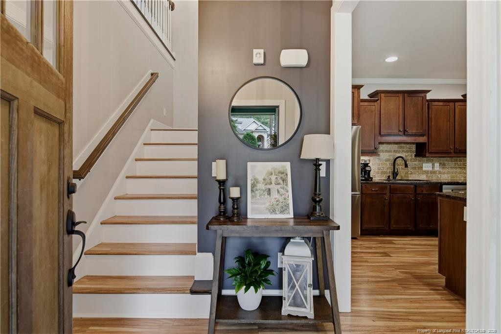 10 Falconridge Drive