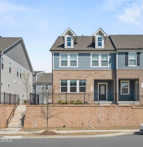 2542 Hutch Lane Apex NC 27523