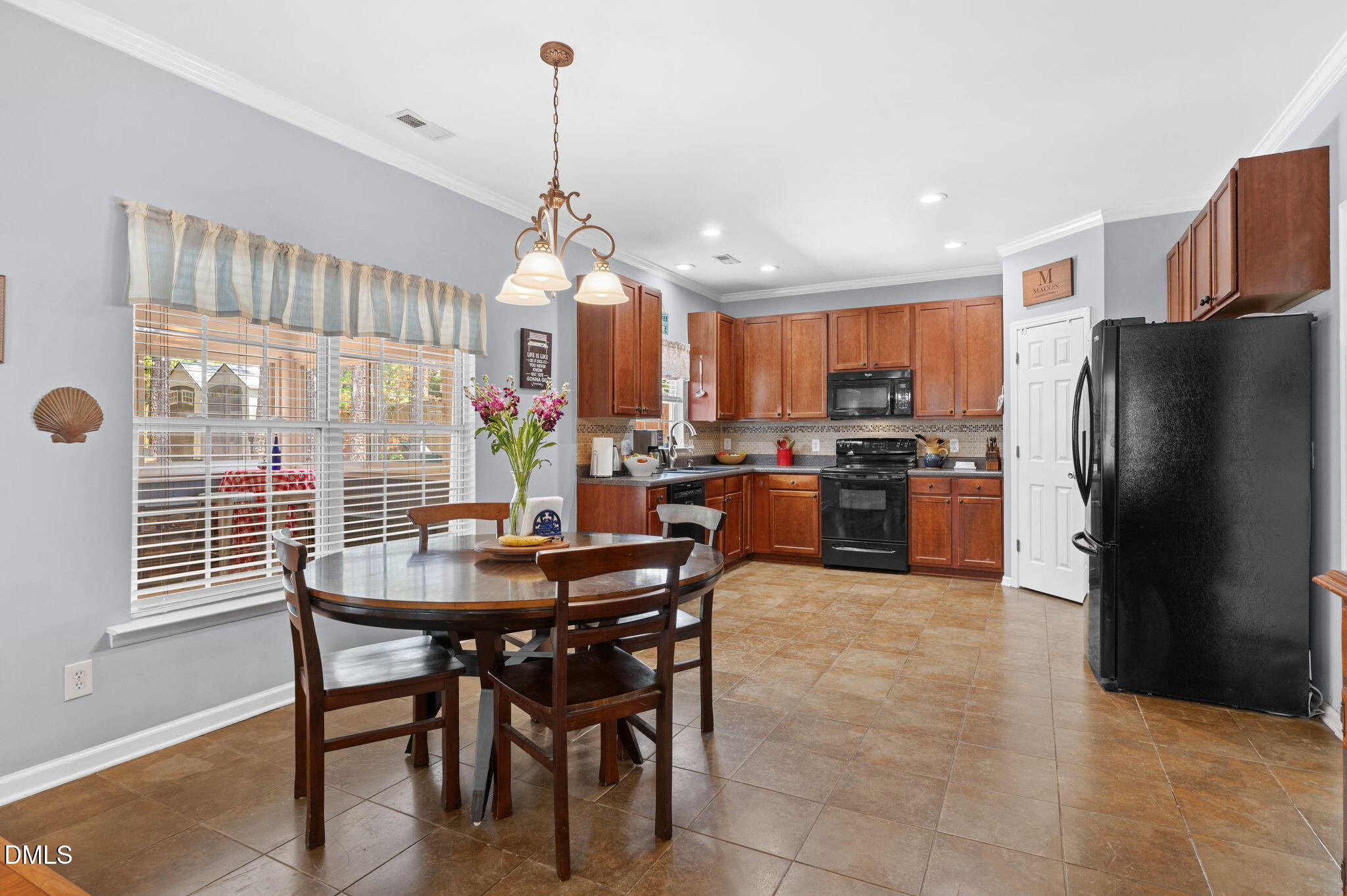 605 Pyracantha Drive