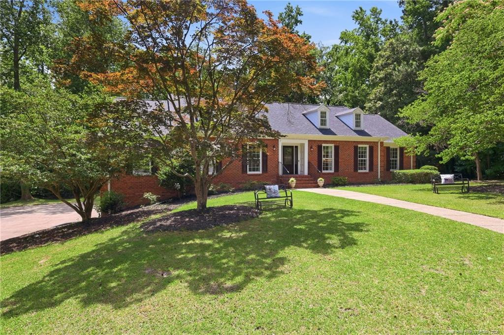 610 St. Georges Hill