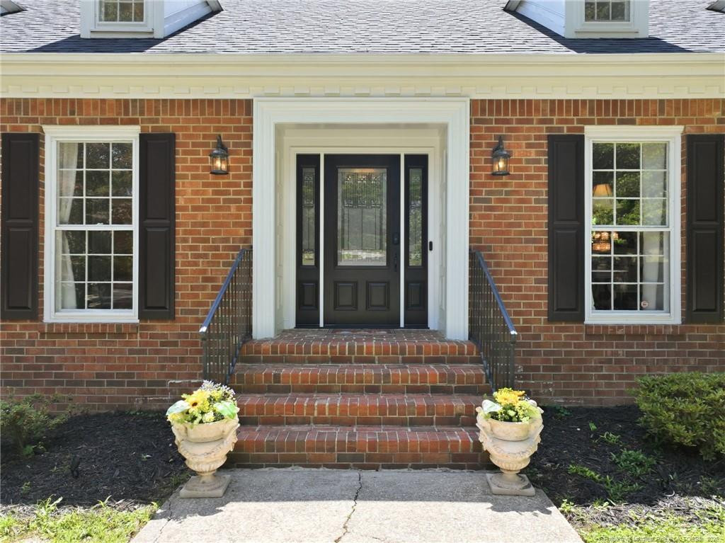 610 St. Georges Hill