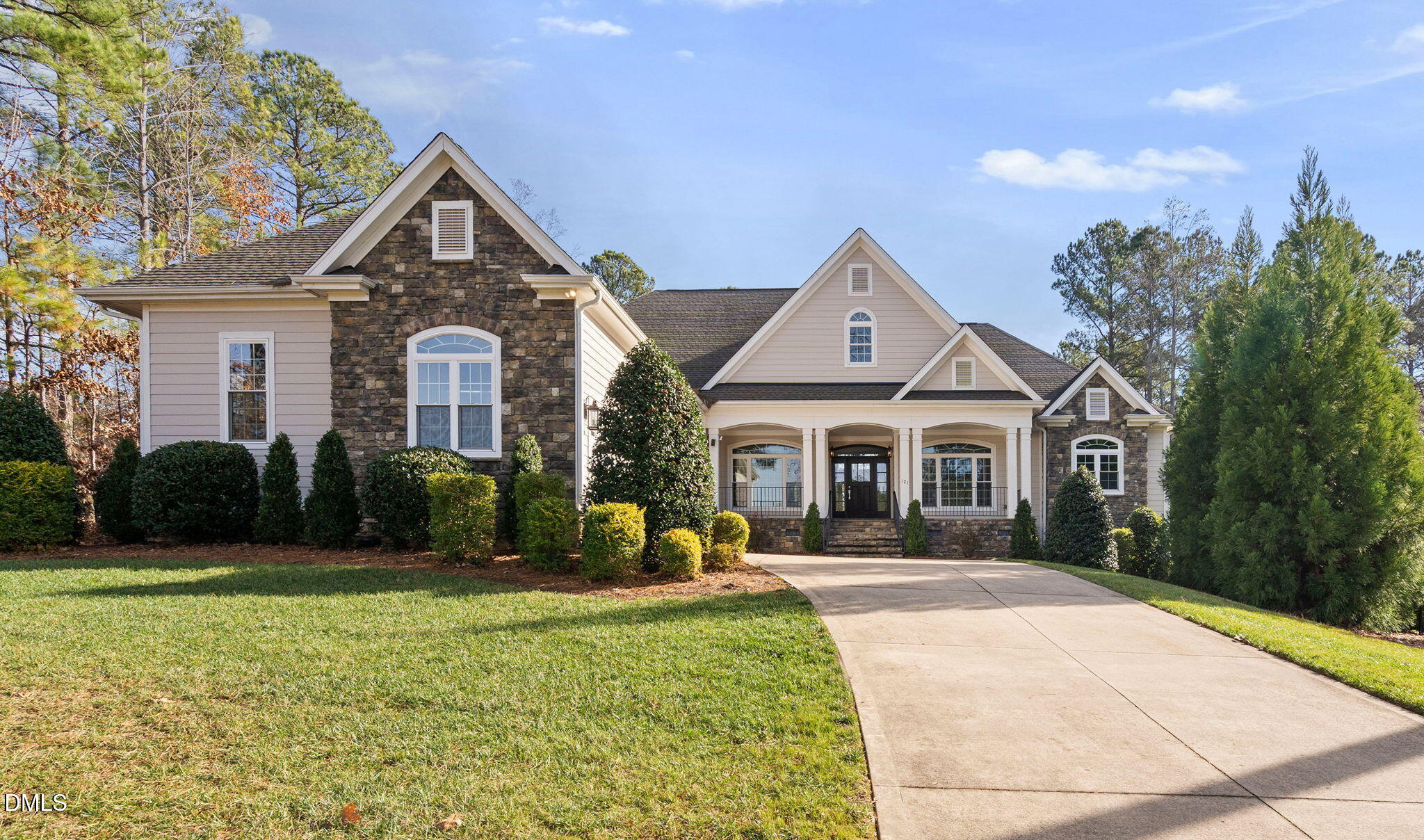 121 Chapel Ridge Drive